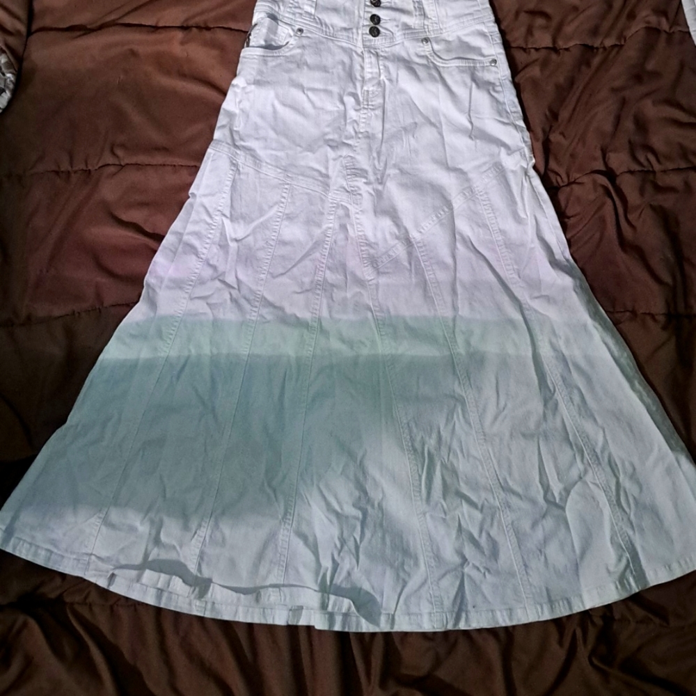 STYLE white, skirt